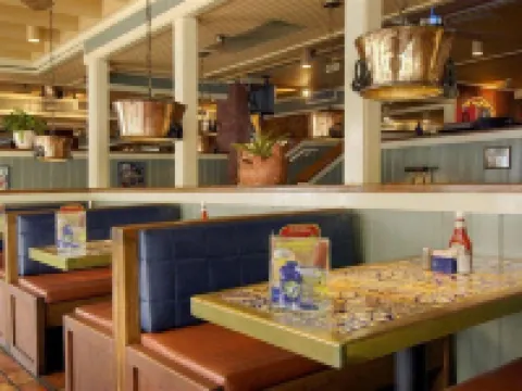 ฮิลตันการ์เด้นอินน์ ไวกิกิบีช โรงแรมในโฮโนลูลู