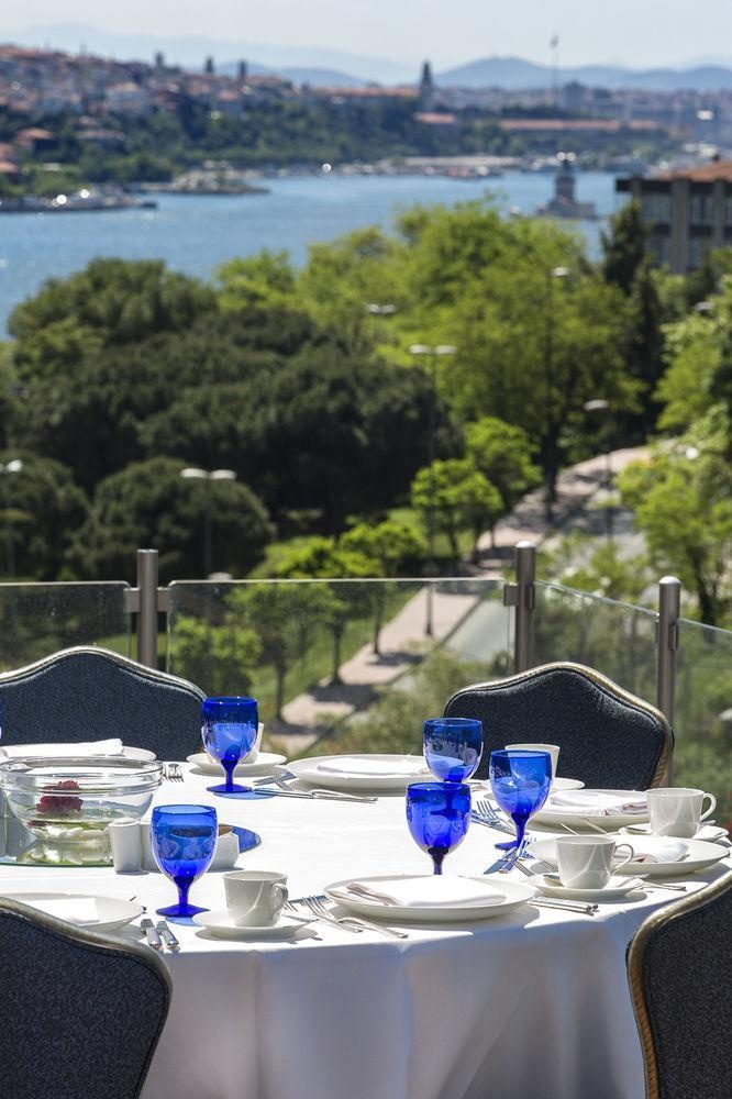 The Ritz-Carlton, Istanbul (The Ritz-Carlton, Istanbul at The Bosphorus)