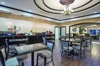 La Quinta Inn & Suites by Wyndham Fort Worth - Lake Worth Hotels in Azle