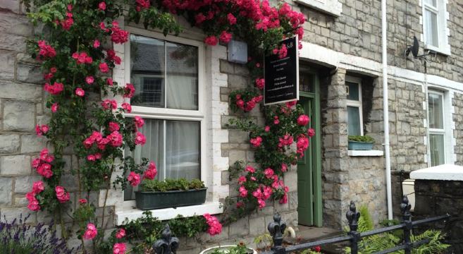 Mairs Bed and Breakfast. - Housity