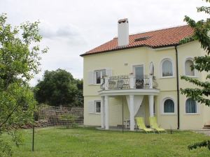 Villa Mandolina Apartments