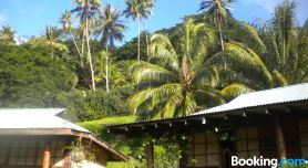 Fare Oviri Lodge