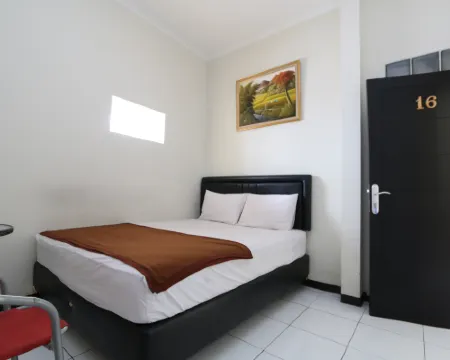 Bantal Guling Pasar Baru Hotels in Andir