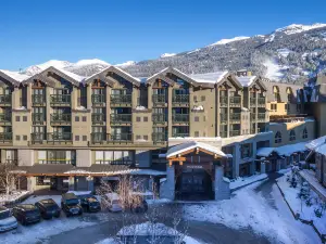 The Crystal Lodge