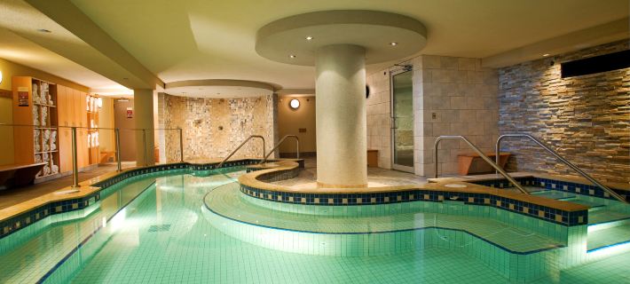 Banff Caribou Lodge and Spa Hotel di Banff