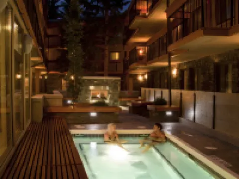 Banff Aspen Lodge Hotels in Banff