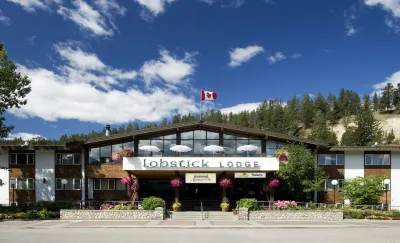 Lobstick Lodge Отели рядом с достопримечательностью «Лейк Аннет Бич»