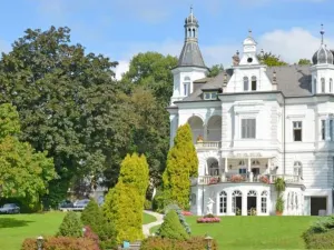 Dermuth Hotels – Parkvilla Worth