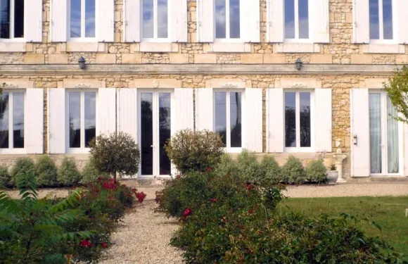 拉庫斯特雷莊園酒店