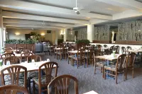 Bear Lodge - breakfast