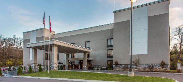 Quality Suites Nashville Airport Hotels in Davidson County