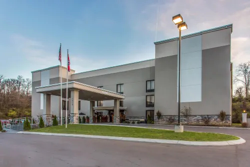 Quality Suites Nashville Airport Hotels in Nashville