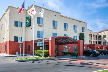 Quality Inn Merced Gateway to Yosemite Отели в г. Мерсед