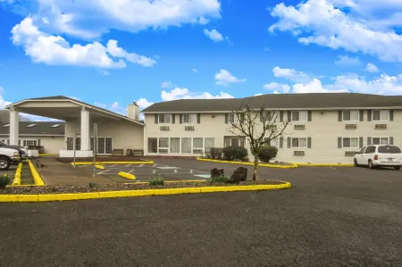 Quality Inn & Suites Albany Corvallis