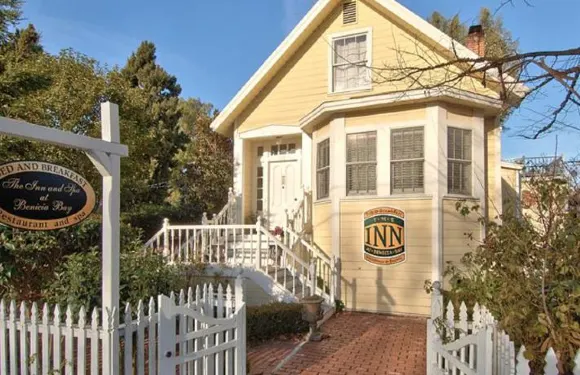 貝尼西亞灣住所加早餐旅館