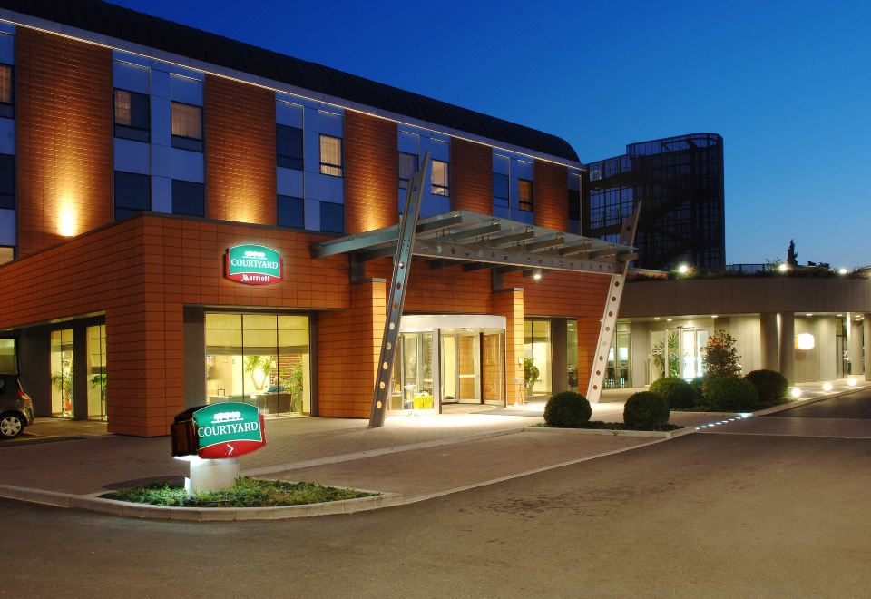 Courtyard by Marriott Venice Airport-Tessera Updated 2023 Room  Price-Reviews u0026 Deals | Trip.com