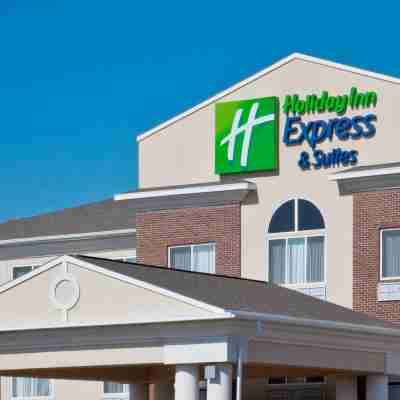 Holiday Inn Express & Suites le Mars Hotel Exterior