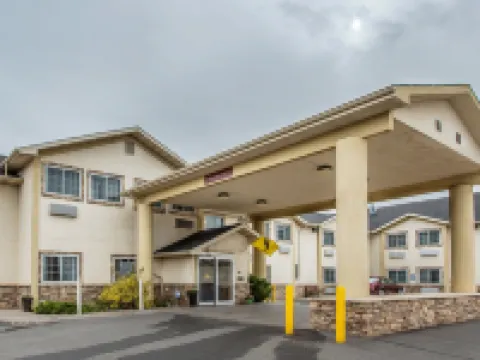 クオリティ イン & スイーツ ユニバーシティ ララミーのホテル