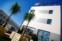 Hotel Travelodge Valencia Aeropuerto Hoteles en Manises