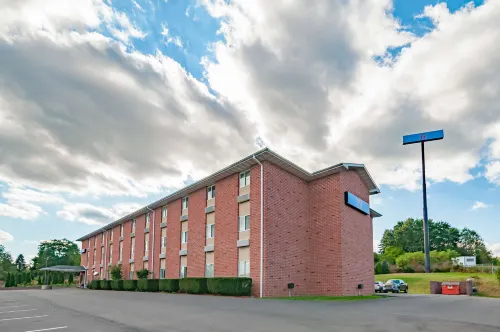 Motel 6 Drums, PA