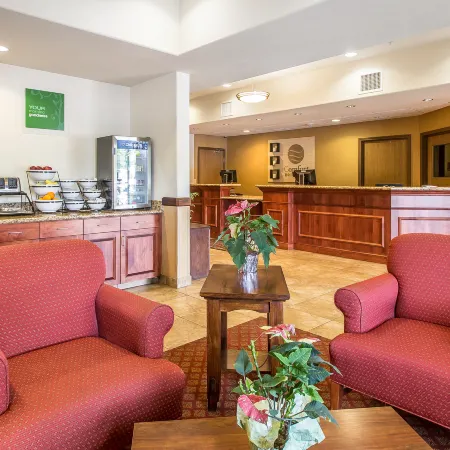 Comfort Inn & Suites