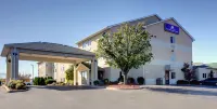 Americas Best Value Inn and Suites Saint Charles Hotels in Frontier Township