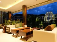 Golden Tulip Jineng Resort Bali - bar