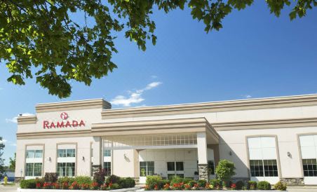 Ramada by Wyndham Trenton - Housity