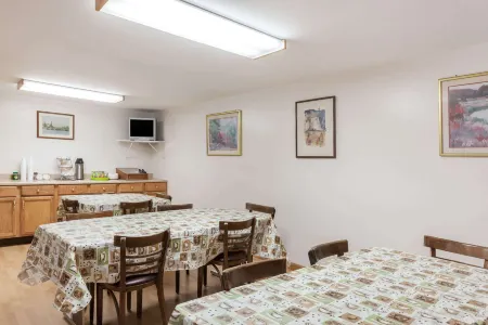 Travelodge by Wyndham Elkton University Area