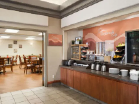 Days Inn by Wyndham Calgary Airport Calgary otelleri