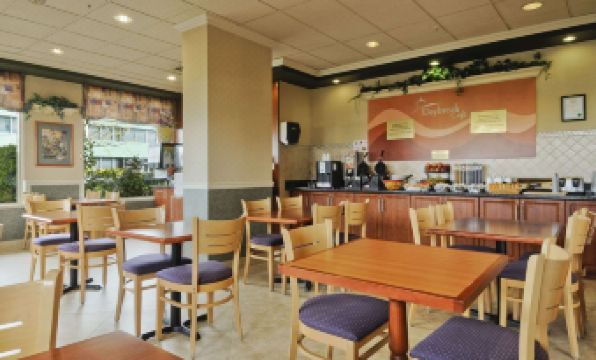 Days Inn by Wyndham Vancouver Airport