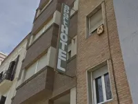 博納諾瓦套房酒店 鄰近藍色電車的酒店