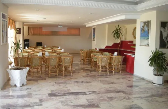 澳里昂海灘酒店