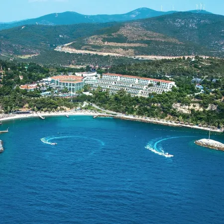 Pine Bay Holiday Resort