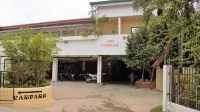 MB's Garden Inn