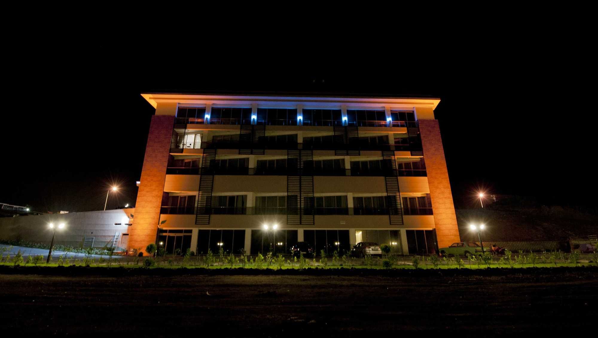 Hilly Hotel