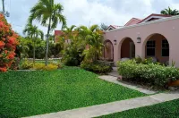 Beachcross Villa Apartments Hotels in Gros Islet