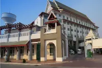 Wangchan Riverview Hotels in Phitsanulok