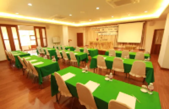 Baantip Suantong Hotels in Bang Khonthi