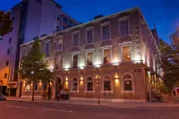 DoubleTree by Hilton Belfast City Ten Square Hotels in Belfast