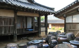 2. 보성이진래고택..