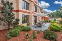 Quality Inn Grand Rapids Near Downtown Hotels in Wyoming