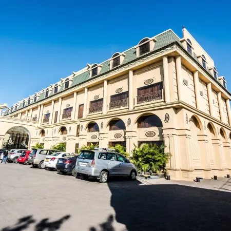 Golden Chariot Vasai - Hotel and Spa