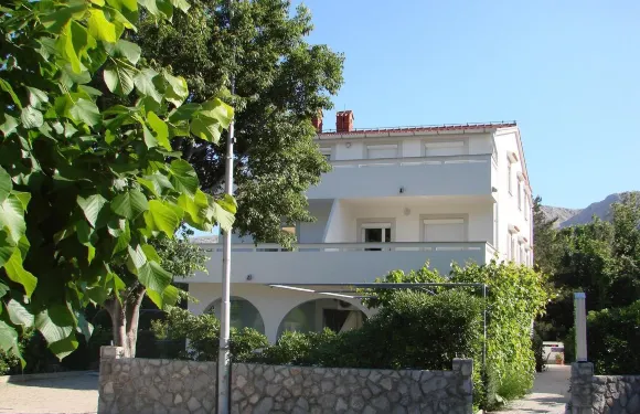 卡拉傑克公寓酒店