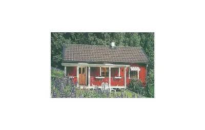 Stunning Home in Gunnarskog with Kitchen