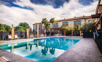 La Quinta Inn & Suites by Wyndham Las Vegas Airport South