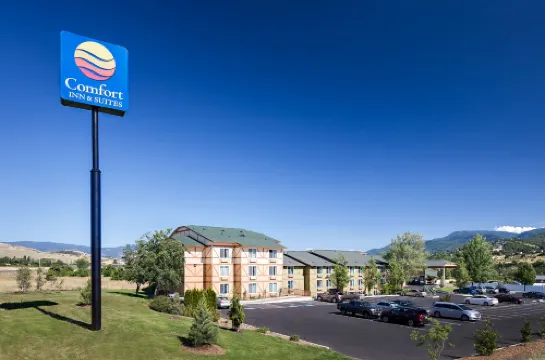 Comfort Inn & Suites Ashland Hotels in Ashland