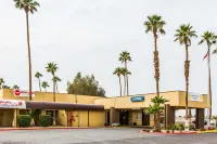 Travelodge by Wyndham Imperial/El Centro