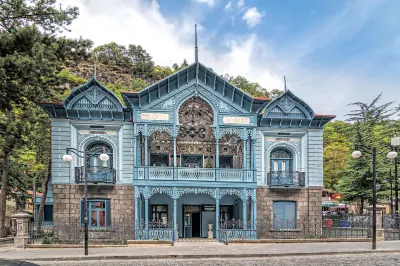 Golden Tulip Borjomi Hotel di 