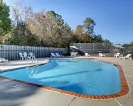 Twin Star Lodge - piscina
